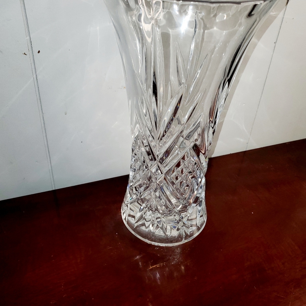 Vase - Picture 3 of 3